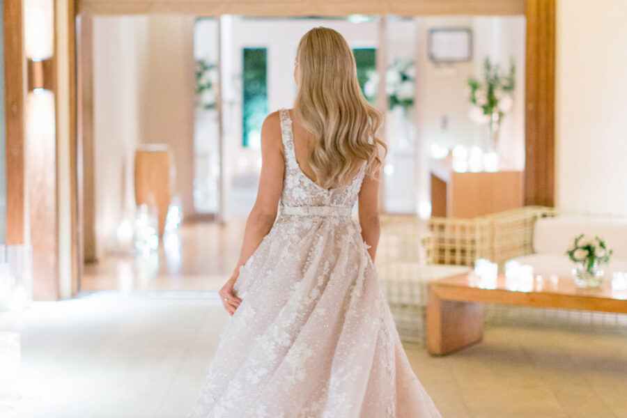Island art and taste wedding